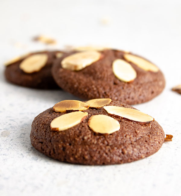 almond-cookie